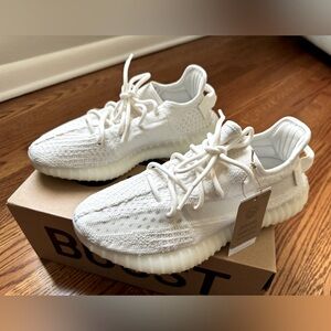 NIB Yeezy Boost 350 V2 in Bone
